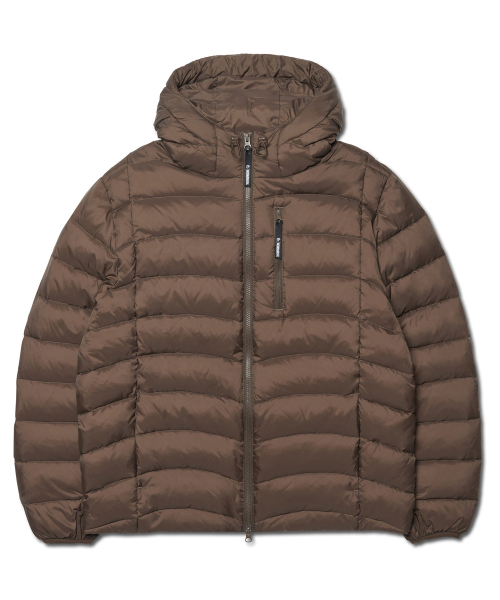 NOMANUAL(NOMANUAL)の「CREST LIGHT DUCK DOWN - DEEP BROWN(ダウンジャケット/コート・レディース・その他・SMALL/MEDIUM/LARGE/X-LARGE)」の1枚目の写真