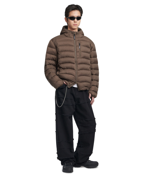 NOMANUAL(NOMANUAL)の「CREST LIGHT DUCK DOWN - DEEP BROWN(ダウンジャケット/コート・レディース・その他・SMALL/MEDIUM/LARGE/X-LARGE)」の3枚目の写真
