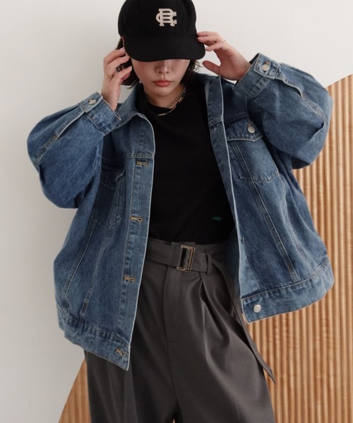 callautia（カラウティア）の「オーバーサイズデニムジャケット（デニムジャケット・レディース・ライトブルー/ブラック・SMALL/MEDIUM/LARGE）」の15枚目の写真