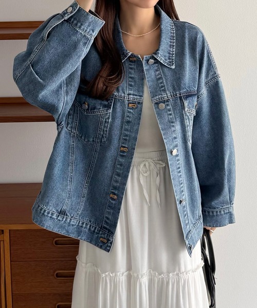 callautia（カラウティア）の「オーバーサイズデニムジャケット（デニムジャケット・レディース・ライトブルー/ブラック・SMALL/MEDIUM/LARGE）」の6枚目の写真