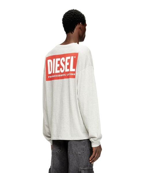 DIESEL（ディーゼル）の「メンズ 長袖Tシャツ T-BOXT-LS-BISK（Tシャツ/カットソー・メンズ・ホワイト系その他/ブラック/グレー・XXX-LARGE/MEDIUM/LARGE/SMALL/X-LARGE/X-SMALL/XX-LARGE）」の9枚目の写真