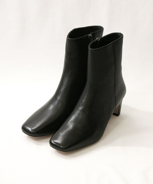 Gready Brilliant(グレディブリリアン)の「シープレザーショートブーツ(ブーツ・レディース・ブラック/グレイッシュベージュ・37/38/39/36)」の1枚目の写真