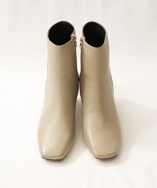 Gready Brilliant(グレディブリリアン)の「シープレザーショートブーツ(ブーツ・レディース・ブラック/グレイッシュベージュ・37/38/39/36)」の15枚目の写真