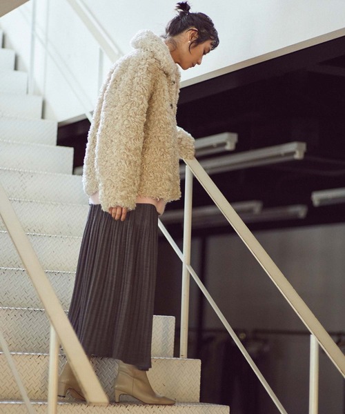 Gready Brilliant(グレディブリリアン)の「シープレザーショートブーツ(ブーツ・レディース・ブラック/グレイッシュベージュ・37/38/39/36)」の22枚目の写真