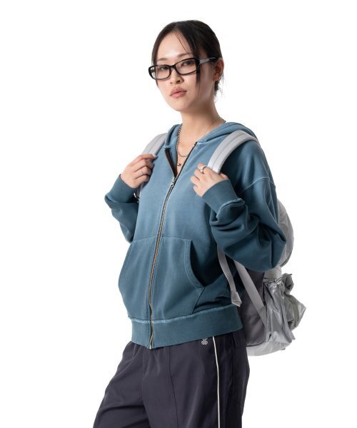 IUGAMAKARAS(イウガマカラス)の「Pigment Dyed Zip-Up Hoodie (Blue Green)(パーカー・レディース・その他・1/2)」の8枚目の写真