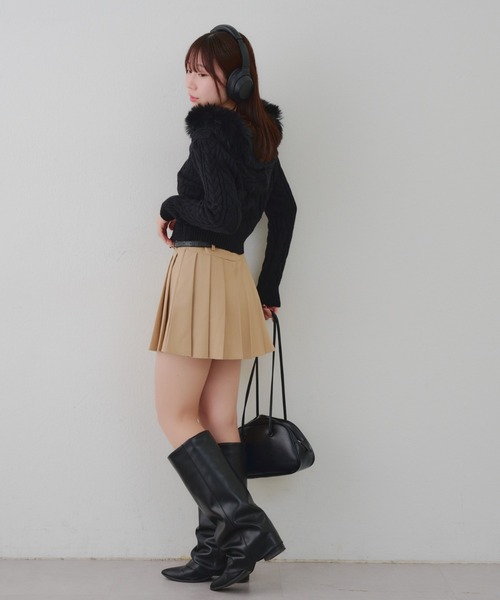 continuer de NICE CLAUP(コンティニューデナイスクラップ)の「ケーブルファーPK(ニット/セーター・レディース・グレー/アイボリー/ブラック・FREE)」の15枚目の写真