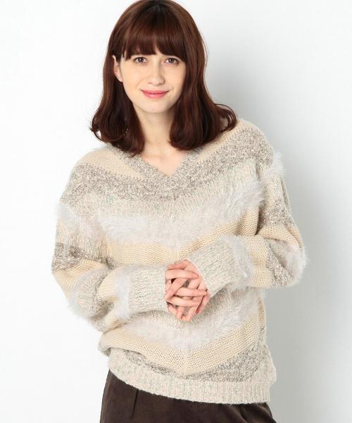 Another Edition（アナザーエディション）の「異素材ミックス配色Vネックプルオーバー/AEFC　イソザイMIXハイショク VPO（ニット/セーター・レディース・ライトグレー/ベージュ・FREE）」の14枚目の写真