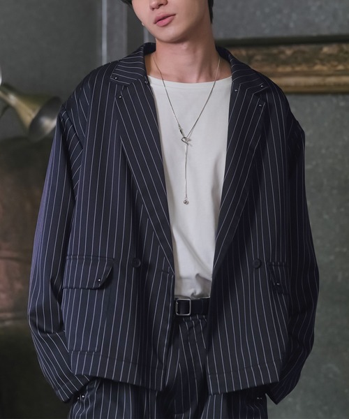 Confirm(コンファーム)の「Studded short double-breasted jacket / スタッズ ショート ダブルジャケット メンズ レディース ユニセックス(テーラードジャケット・メンズ・ブラック/ブラック系その他/パープル系その他/ブルー系その他/チャコールグレー/グレー系その他・S/M/L)」の5枚目の写真