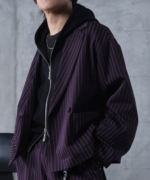 Confirm(コンファーム)の「Studded short double-breasted jacket / スタッズ ショート ダブルジャケット メンズ レディース ユニセックス(テーラードジャケット・メンズ・ブラック/ブラック系その他/パープル系その他/ブルー系その他/チャコールグレー/グレー系その他・S/M/L)」の9枚目の写真