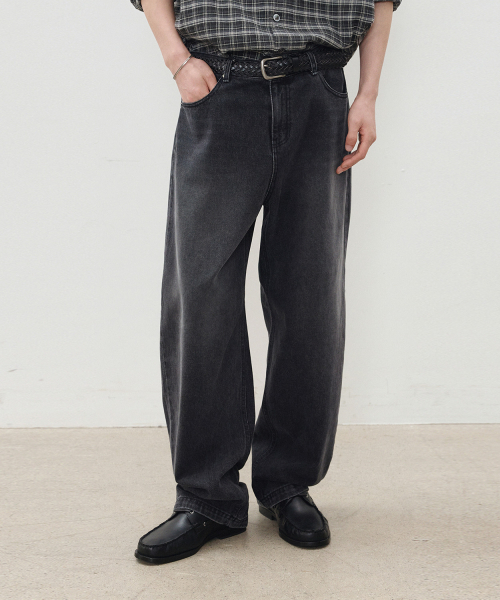 LEIRE（ルアール）の「エブリデイカーブドパンツ [ミッドブラック]（デニムパンツ・メンズ・その他・MEDIUM/LARGE/X-LARGE）」の5枚目の写真