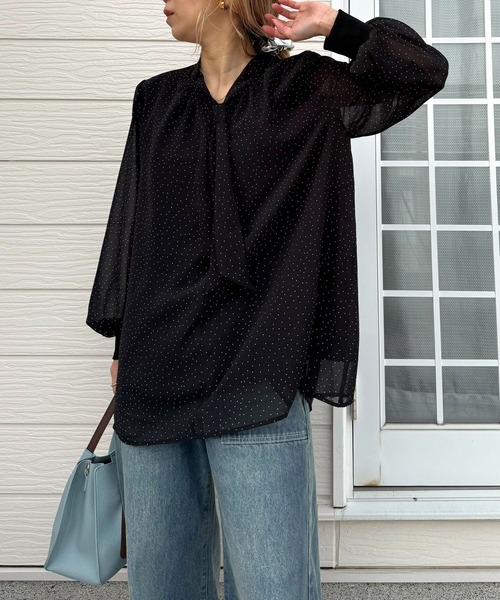 Q（キュー）の「結びボウタイ リブブラウス（シャツ/ブラウス・レディース・ドット/アイボリー・MEDIUM）」の11枚目の写真