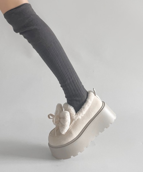 Shoes in Closet（シューズインクローゼット）の「【入荷/即納あり】厚底 リボン ボア スリッポン ムートン 440（スリッポン・レディース・キャメル/アイボリー・S/M/L）」の8枚目の写真