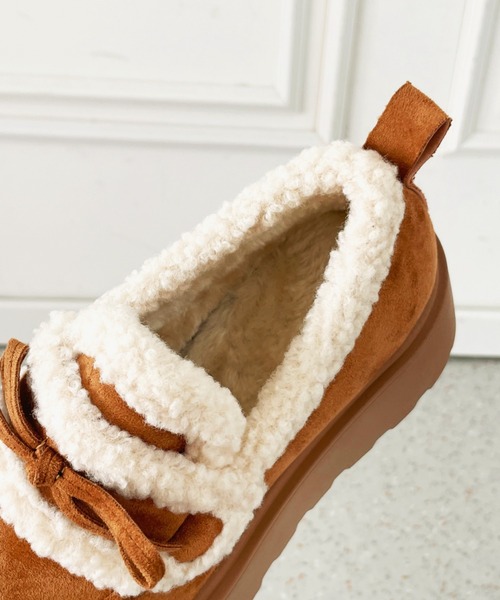 Shoes in Closet(シューズインクローゼット)の「【ランキング1位獲得!/完売につき予約販売中】厚底 リボン ボア スリッポン ムートン 5841(スリッポン・レディース・キャメル/アイボリー・S/M/L/LL)」の10枚目の写真
