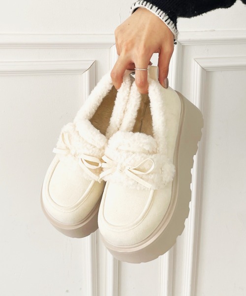 Shoes in Closet(シューズインクローゼット)の「【ランキング1位獲得!/完売につき予約販売中】厚底 リボン ボア スリッポン ムートン 5841(スリッポン・レディース・キャメル/アイボリー・S/M/L/LL)」の19枚目の写真