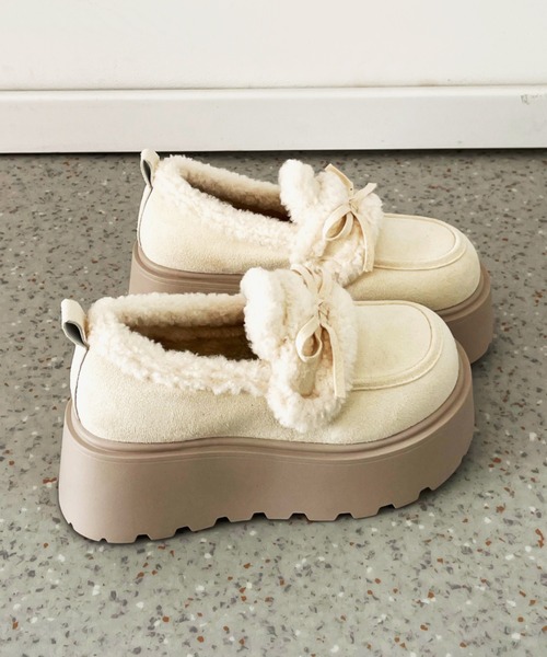 Shoes in Closet(シューズインクローゼット)の「【ランキング1位獲得!/完売につき予約販売中】厚底 リボン ボア スリッポン ムートン 5841(スリッポン・レディース・キャメル/アイボリー・S/M/L/LL)」の21枚目の写真