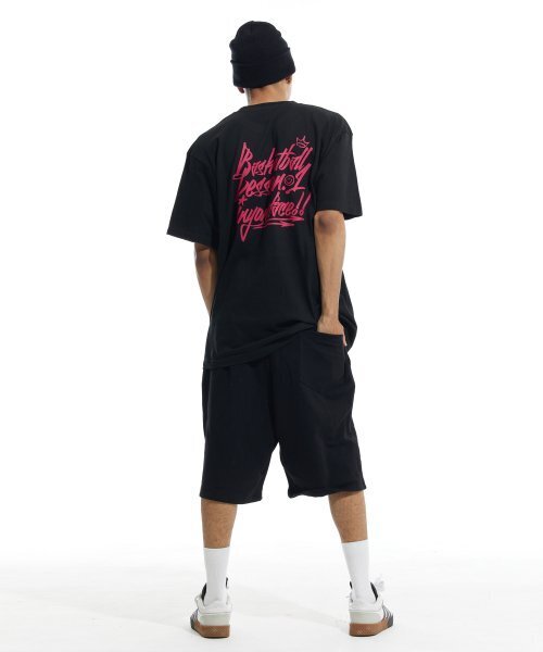 CREAM SODA LAB(クリームソーダラボ)の「バスケットボールレッスン.1 半袖Tシャツ ブラック ピンク(Tシャツ/カットソー・レディース・その他・LARGE/MEDIUM/X-LARGE/XX-LARGE)」の8枚目の写真