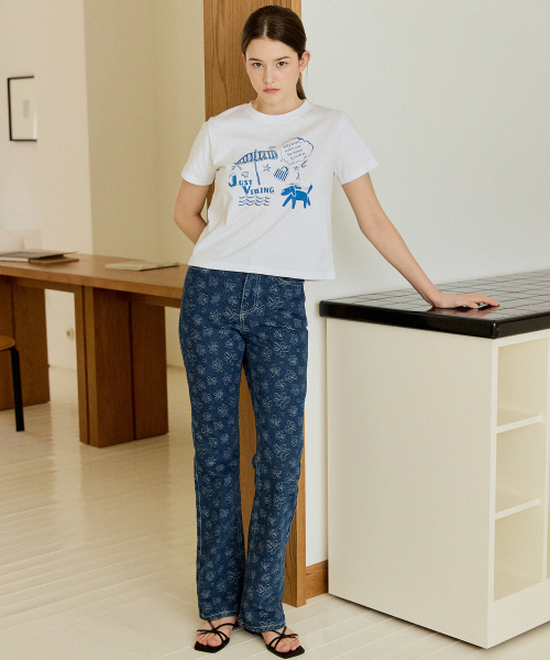 YUPPE(ヨッペ)の「FLOWER DENIM PANTS_BLUE(デニムパンツ・レディース・その他・SMALL/MEDIUM)」の5枚目の写真