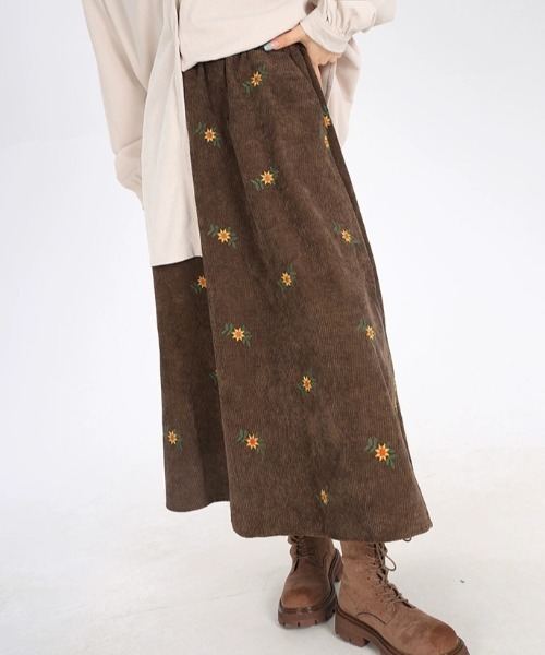 Diosfront（ディオスフロント）の「花柄刺繍コーヂュロイスカート（スカート・レディース・ブラック/モカ/ブルー・FREE）」の10枚目の写真