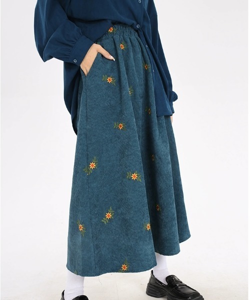 Diosfront（ディオスフロント）の「花柄刺繍コーヂュロイスカート（スカート・レディース・ブラック/モカ/ブルー・FREE）」の11枚目の写真