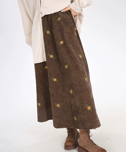 Diosfront（ディオスフロント）の「花柄刺繍コーヂュロイスカート（スカート・レディース・ブラック/モカ/ブルー・FREE）」の12枚目の写真