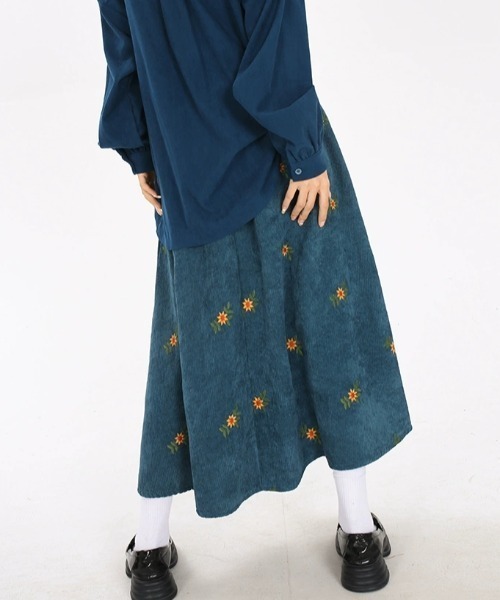 Diosfront（ディオスフロント）の「花柄刺繍コーヂュロイスカート（スカート・レディース・ブラック/モカ/ブルー・FREE）」の8枚目の写真