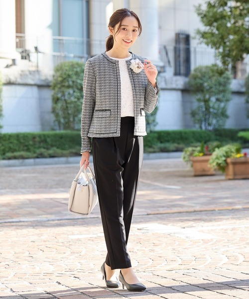 Honeys（ハニーズ）の「リボン使いノーカラージャケット（ノーカラージャケット・レディース・ブラック系その他/ベージュ系その他/ネイビー・3L/L/LL/M/S）」の4枚目の写真