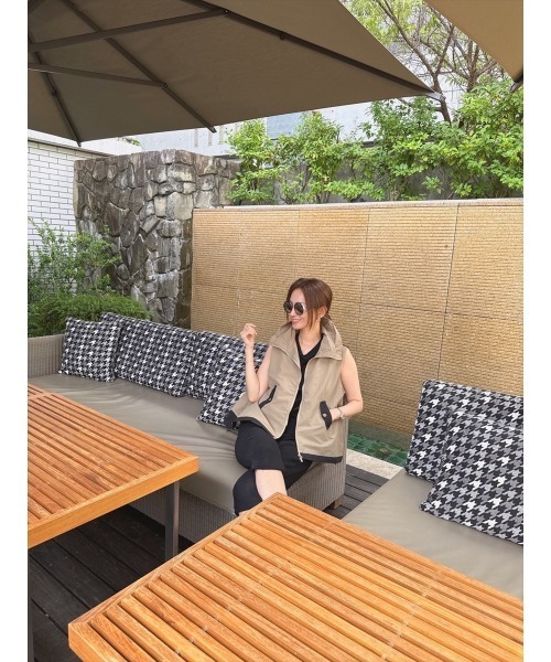 Day and Grade（デイアンドグレイド）の「【真山景子セレクト】ボリュームネック配色ベスト（ベスト・レディース・カーキ/ベージュ・FREE）」の12枚目の写真