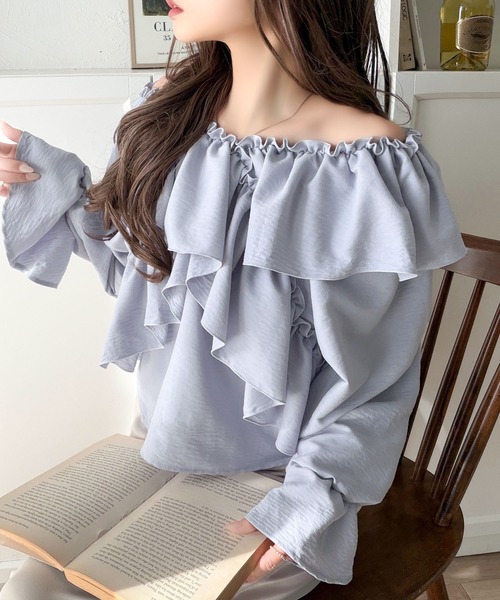 mily bilet(ミウィビレット)の「【mily bilet】大人の甘さがちょうどいい♪オフショル2wayキャンディースリーブカシュクールブラウス(長袖)(シャツ/ブラウス・レディース・チャコール/アイボリー/ブルー/ブラウン・LARGE/MEDIUM/SMALL/X-LARGE)」の4枚目の写真