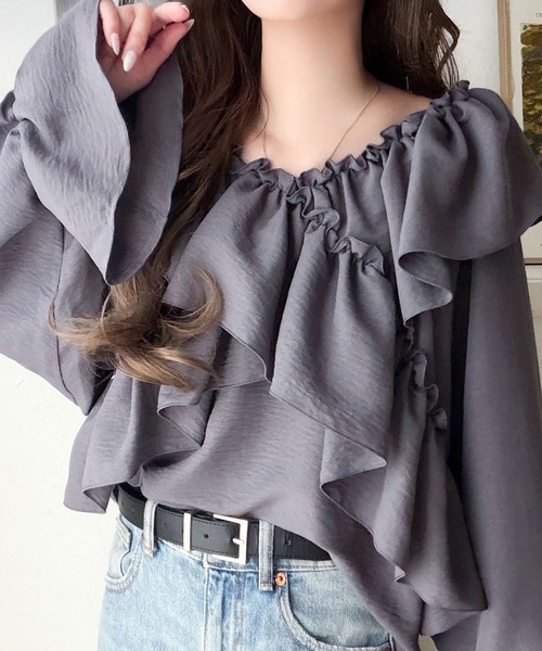 mily bilet(ミウィビレット)の「【mily bilet】大人の甘さがちょうどいい♪オフショル2wayキャンディースリーブカシュクールブラウス(長袖)(シャツ/ブラウス・レディース・チャコール/アイボリー/ブルー/ブラウン・LARGE/MEDIUM/SMALL/X-LARGE)」の2枚目の写真