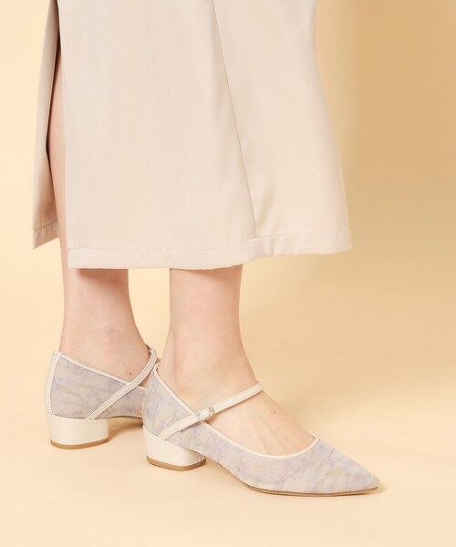 ESPERANZA(エスペランサ)の「甲ストラップシアーパンプス(パンプス・レディース・クリア/ブラック系8/ホワイト系9/ピンク系9・24.0cm/23.5cm/23.0cm/22.5cm/24.5cm)」の5枚目の写真