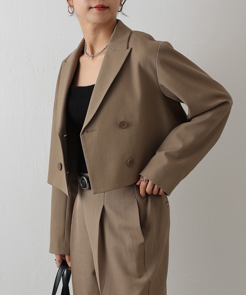 COLONY 2139（コロニートゥーワンスリーナイン）の「クロップドWテーラードジャケット（テーラードジャケット・レディース・ブラック/グレー/ベージュ・FREE）」の21枚目の写真