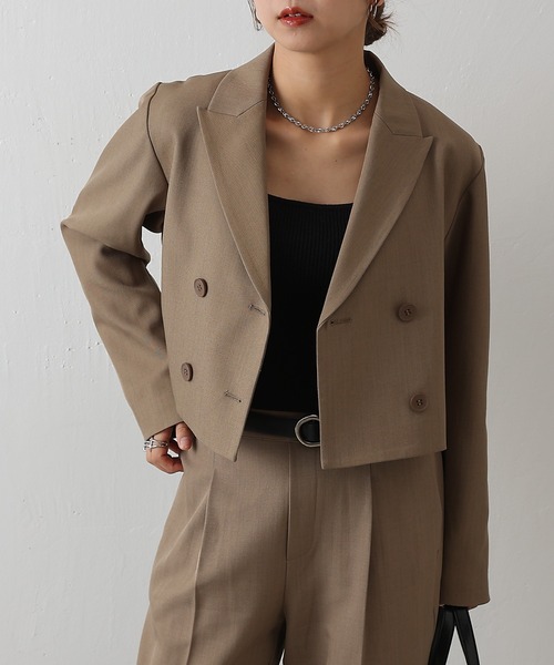 COLONY 2139（コロニートゥーワンスリーナイン）の「クロップドWテーラードジャケット（テーラードジャケット・レディース・ブラック/グレー/ベージュ・FREE）」の20枚目の写真