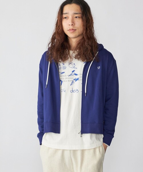 SHIPS(シップス)の「【WEB限定】SHIPS: クロップド ワイド ワンポイント ロゴ ジップアップ フーディー(パーカー・メンズ・ベージュ/オリーブ/グレー/ロイヤルブルー・SMALL/X-LARGE/LARGE/MEDIUM)」の4枚目の写真