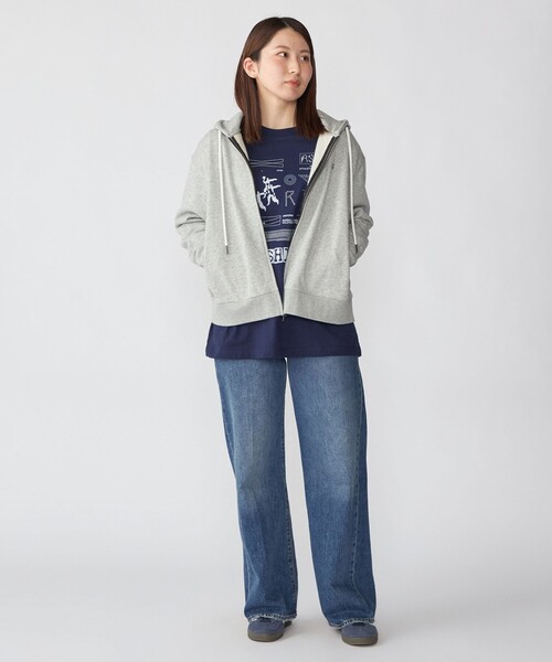 SHIPS(シップス)の「【WEB限定】SHIPS: クロップド ワイド ワンポイント ロゴ ジップアップ フーディー(パーカー・メンズ・ベージュ/オリーブ/グレー/ロイヤルブルー・SMALL/X-LARGE/LARGE/MEDIUM)」の5枚目の写真
