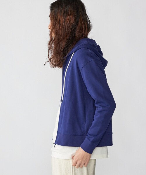 SHIPS(シップス)の「【WEB限定】SHIPS: クロップド ワイド ワンポイント ロゴ ジップアップ フーディー(パーカー・メンズ・ベージュ/オリーブ/グレー/ロイヤルブルー・SMALL/X-LARGE/LARGE/MEDIUM)」の14枚目の写真