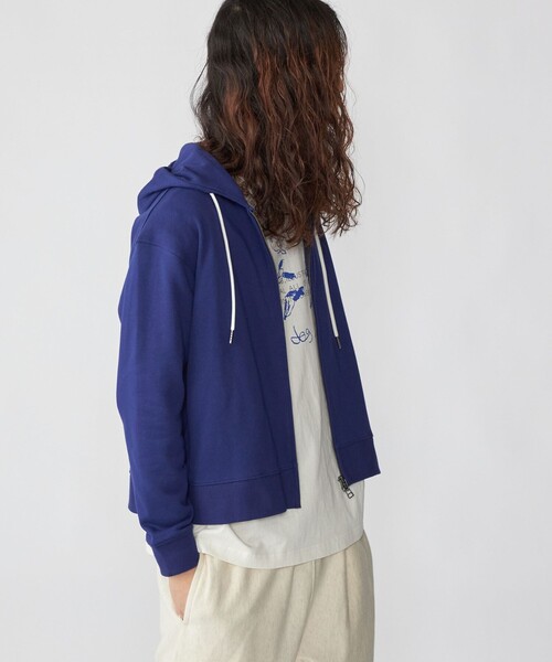 SHIPS(シップス)の「【WEB限定】SHIPS: クロップド ワイド ワンポイント ロゴ ジップアップ フーディー(パーカー・メンズ・ベージュ/オリーブ/グレー/ロイヤルブルー・SMALL/X-LARGE/LARGE/MEDIUM)」の16枚目の写真
