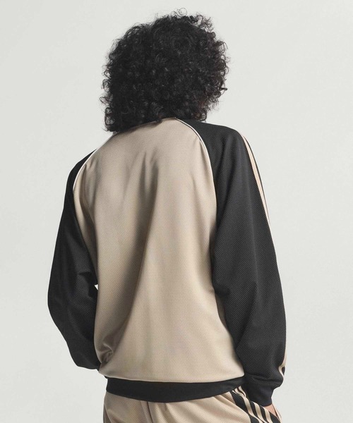 adidas（アディダス）の「ルーズ メッシュ トラックトップ  / ジャージ / トラックジャケット / アディダスオリジナルス adidas Originals（ジャージ・メンズ・ブラック/ベージュ・XX-LARGE/XX-SMALL/3XL/LARGE/MEDIUM/SMALL/X-LARGE/X-SMALL/4XL）」の17枚目の写真