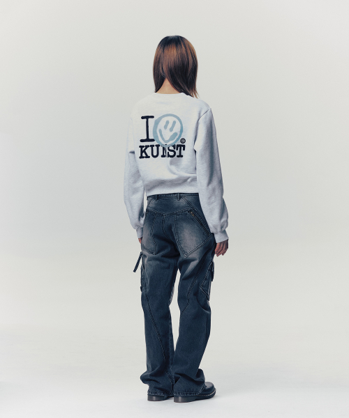 ISTKUNST(イストクンスト)の「I SMILEY KUNST SWEATSHIRTS_LIGHT GREY(IK2FSMM443A)(スウェット・レディース・ライトグレー・S/M)」の9枚目の写真