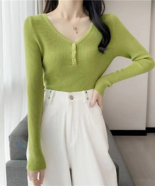 Beststore（ベストストア）の「ボタン付　長袖リブニットトップス レディース（ニット/セーター・レディース・ベージュ/グレー/ライトベージュ/ブラック/ピンク/グリーン/ホワイト・FREE）」の6枚目の写真