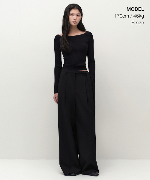 MUSINSA STANDARD WOMAN（ムシンサスタンダードウーマン）の「ウィメンズワイドリブスリムオフショルダーニット[ブラック]（ニット/セーター・レディース・その他・SMALL/MEDIUM/LARGE/X-SMALL）」の2枚目の写真
