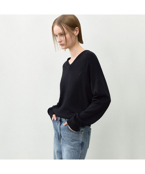 ATELIER NAIN(アトリエナイン)の「ESSENTIAL WOOL FIA KNIT(T-7035)(ニット/セーター・レディース・ブラック/ライトグレー/ブルー/アイボリー・FREE)」の3枚目の写真