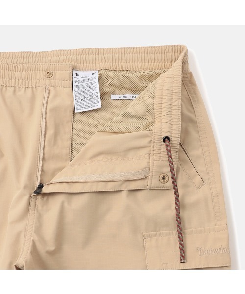 Timberland(ティンバーランド)の「ティンバーチル ワイド カーゴ パンツ メンズ(カーゴパンツ・メンズ・ベージュ・30inch/32inch/34inch)」の4枚目の写真
