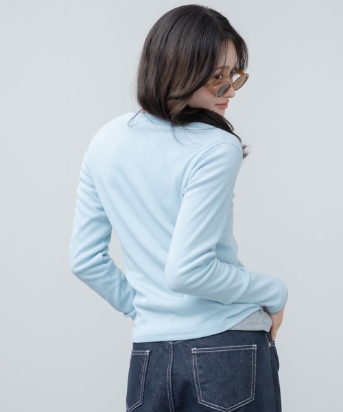 HEILIS(ヘイリス)の「ヘンリーネックリブカットソー / 長袖 Tシャツ カットソー トップス 春服 秋服 冬服 ブラック グレー オフホワイト 白 黒 韓国 ノームコア シンプル カジュアル ガーリー レイヤード インナー(Tシャツ/カットソー・レディース・ブルー/ホワイト/グレー・FREE)」の12枚目の写真