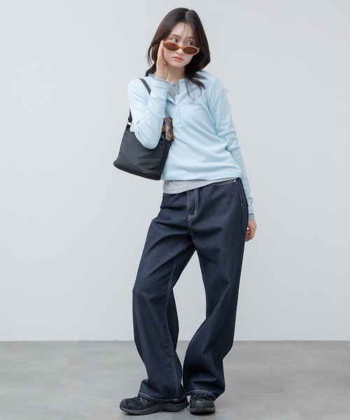 HEILIS(ヘイリス)の「ヘンリーネックリブカットソー / 長袖 Tシャツ カットソー トップス 春服 秋服 冬服 ブラック グレー オフホワイト 白 黒 韓国 ノームコア シンプル カジュアル ガーリー レイヤード インナー(Tシャツ/カットソー・レディース・ブルー/ホワイト/グレー・FREE)」の13枚目の写真