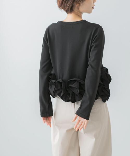 URBAN RESEARCH ROSSO WOMEN（アーバンリサーチ　ロッソ）の「Mewl　ペタルフリルカーディガン（カーディガン/ボレロ・レディース・ブラック/ホワイト・FREE）」の6枚目の写真