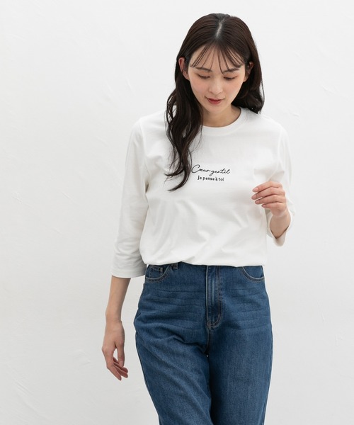 Honeys(ハニーズ)の「【UVカット】こだわり綿7分袖ロゴT(Tシャツ/カットソー・レディース・オフホワイト/ブラック/サックスブルー/グレイッシュベージュ/ネイビー・S/M/LL/L)」の9枚目の写真