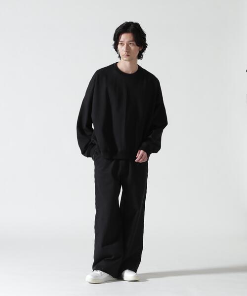 marka（マーカ）の「MARKAWARE（マーカウェア）/ Organic Cotton Heavy Fleece Huge Sweat Short ヒュージスウェットショート（スウェット・メンズ・ブラック/グレー・2/1）」の4枚目の写真