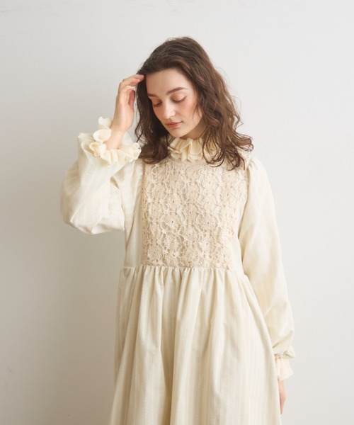 Crisp（クリスプ）の「フラワーレースストライプワンピース（ワンピース・レディース・ブラック/アイボリー・FREE）」の21枚目の写真