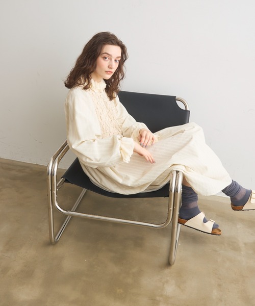 Crisp（クリスプ）の「フラワーレースストライプワンピース（ワンピース・レディース・ブラック/アイボリー・FREE）」の18枚目の写真