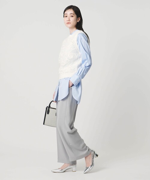 UNITED ARROWS（ユナイテッドアローズ）の「エンブロイダリーフラワー メッシュ ベスト（ニット/セーター・レディース・オフホワイト/ブラック・FREE）」の8枚目の写真